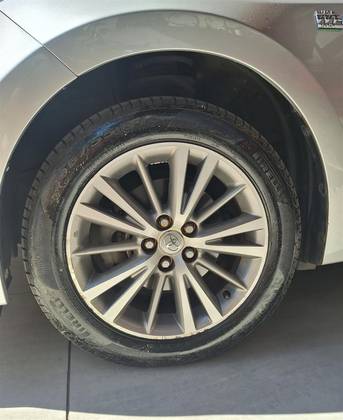 TOYOTA COROLLA 1.8 GLI 16V FLEX 4P AUTOMÁTICO TOYOTA COROLLA 1.8 GLI 16V FLEX 4P AUTOMÁTICO